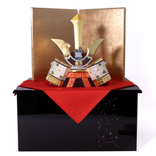 画像をギャラリービューアに読み込む, 兜(特大)屏風付 神泉作