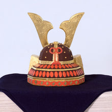 画像をギャラリービューアに読み込む, 兜(中)屏風付 神泉作