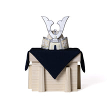 画像をギャラリービューアに読み込む, 兜 珀(中) 神泉作