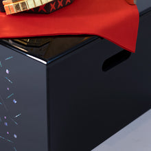 画像をギャラリービューアに読み込む, 兜(特大)屏風付 神泉作