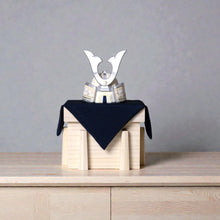 画像をギャラリービューアに読み込む, 兜 珀(小) 神泉作