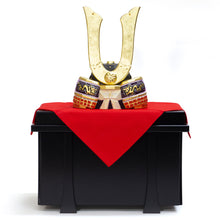 画像をギャラリービューアに読み込む, 兜(特大) 義山作