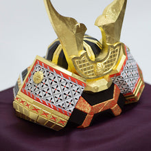 画像をギャラリービューアに読み込む, 兜(中・金) 祐誠作