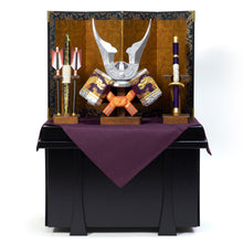 画像をギャラリービューアに読み込む, 兜(特大) 祐誠作