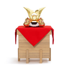 画像をギャラリービューアに読み込む, 兜(中) 鐵山作