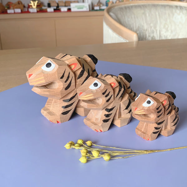 干支寅　鐵山作