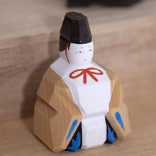 画像をギャラリービューアに読み込む, 段飾雛　鹿（小）　神泉作
