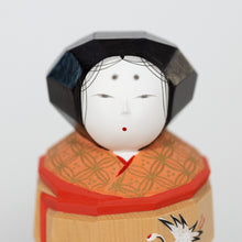 画像をギャラリービューアに読み込む, 立雛（6.5号）　鐵山作
