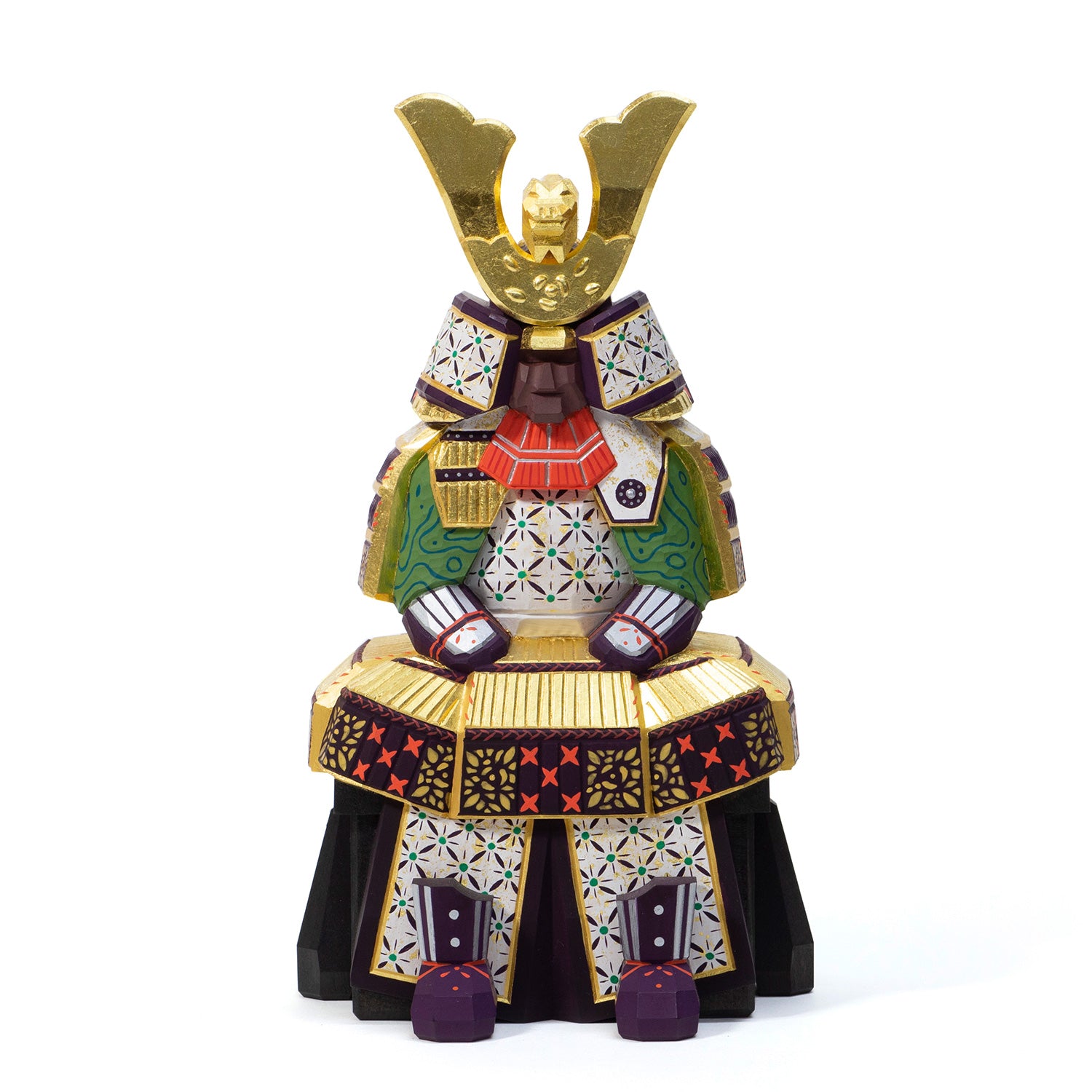 一刀彫り具足 具足（6号） 神泉作 – 奈良一刀彫 誠美堂